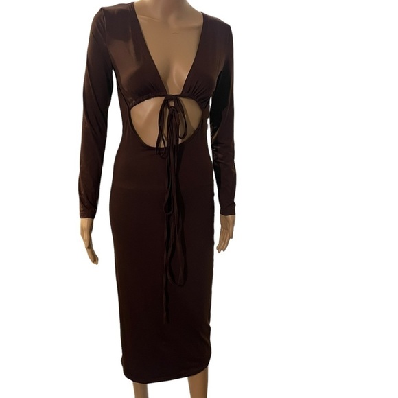 Dresses & Skirts - Chocolate Long Sleeve Bodycon Dress